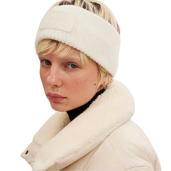 🤍Coach White Knit Headband BRAND NEW NWT🤍 - Picture 3 of 11